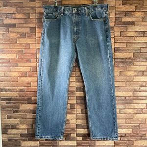 Mens Levi’s 505 Medium Wash Blue Jeans Size 40x30